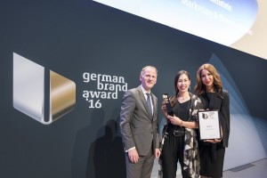 (v.l.n.r.) Christian Rummel (Deputy Global Head of Brand Communications & CSR, Deutsche Bank AG), Nora Fleckstein (RTL II) und Dr. Saskia Diehl (Geschäftsführerin GMK Markenberatung)